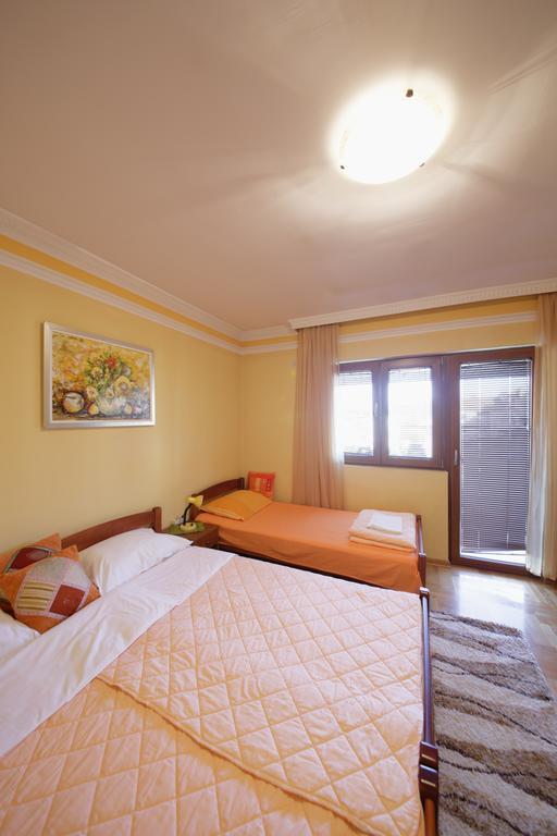 Guest House Pansion 10 Cetinje Zimmer foto